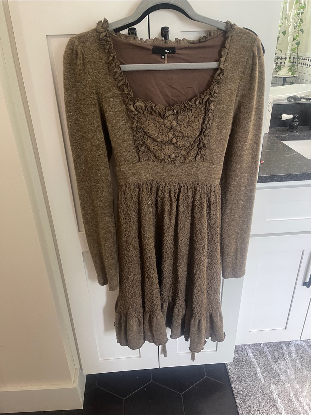Rye Women's Long Sleeve Olive-Brown Knit Dress